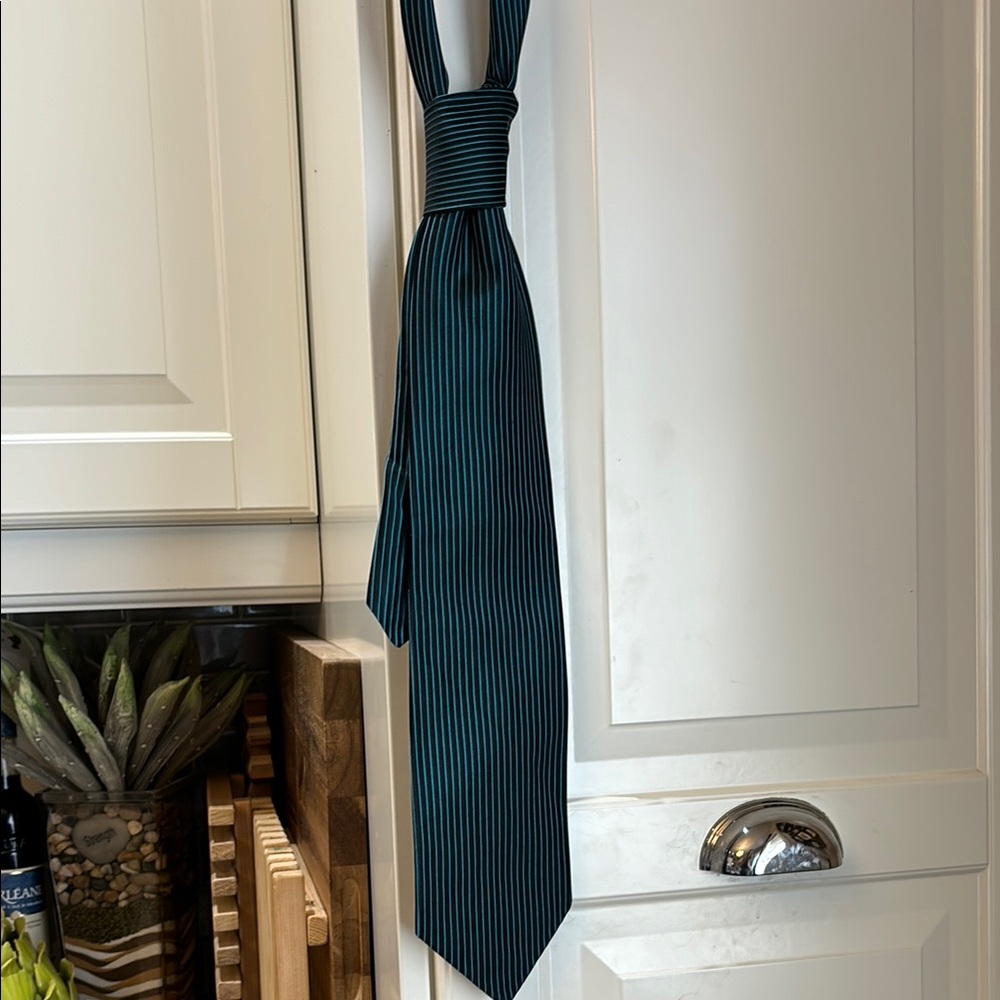 Polifroni Italian Elegant Striped Tie in Teal and Black, 100% silk, like new